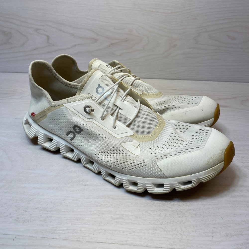 On Cloud Mens 11 Running Shoes CloudTec White Mesh Gum Sole Lightweight Sneakers